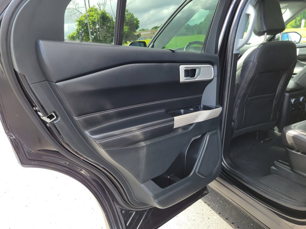 Certified 2022 Ford Explorer Limited w/ Equipment Group 301A AWD/4WD image 22