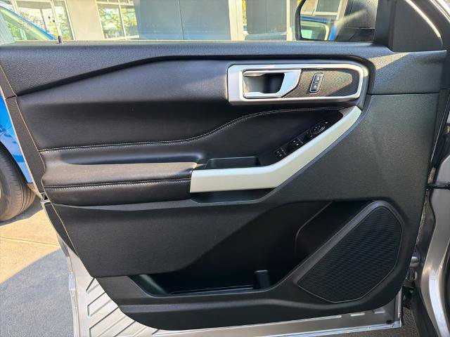 Certified 2024 Ford Explorer XLT AWD/4WD image 16