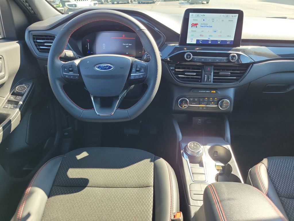 Certified 2025 Ford Escape ST-Line AWD/4WD image 12