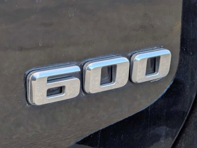 Used 2022 Cadillac Escalade Premium Luxury image 13