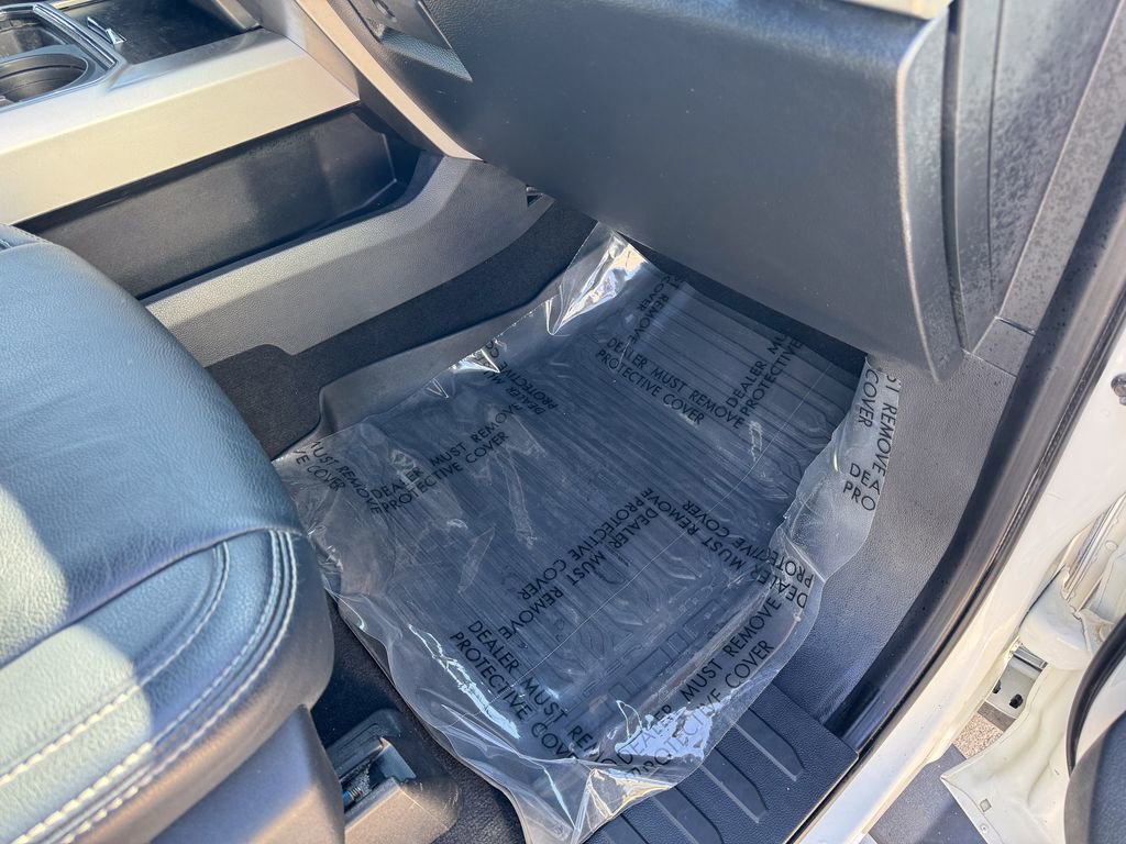 Certified 2022 Ford F350 Lariat w/ Chrome Package image 20