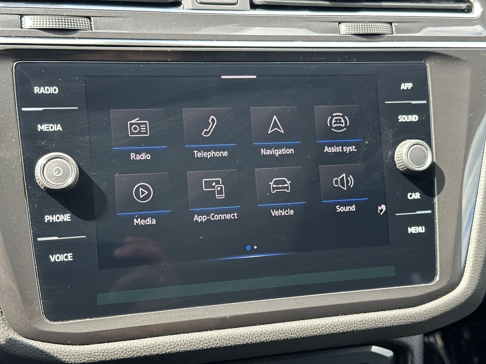 Used 2023 Volkswagen Tiguan SE w/ Panoramic Sunroof Package AWD/4WD image 21