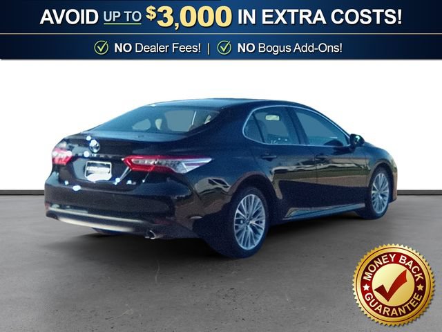 Used 2018 Toyota Camry XLE FWD image 7