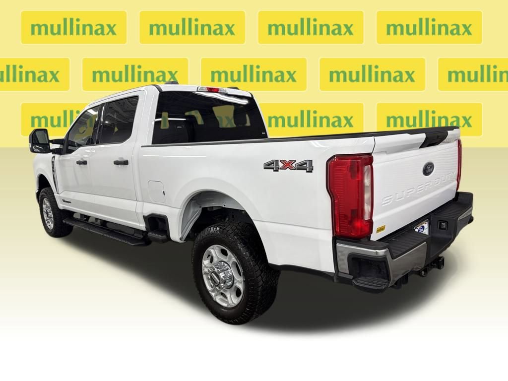 Certified 2025 Ford F350 XLT image 2
