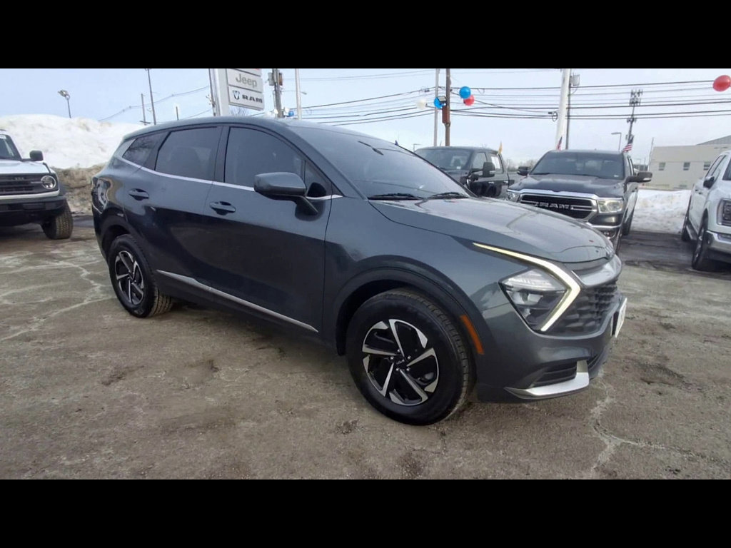 Used 2023 Kia Sportage LX image 12