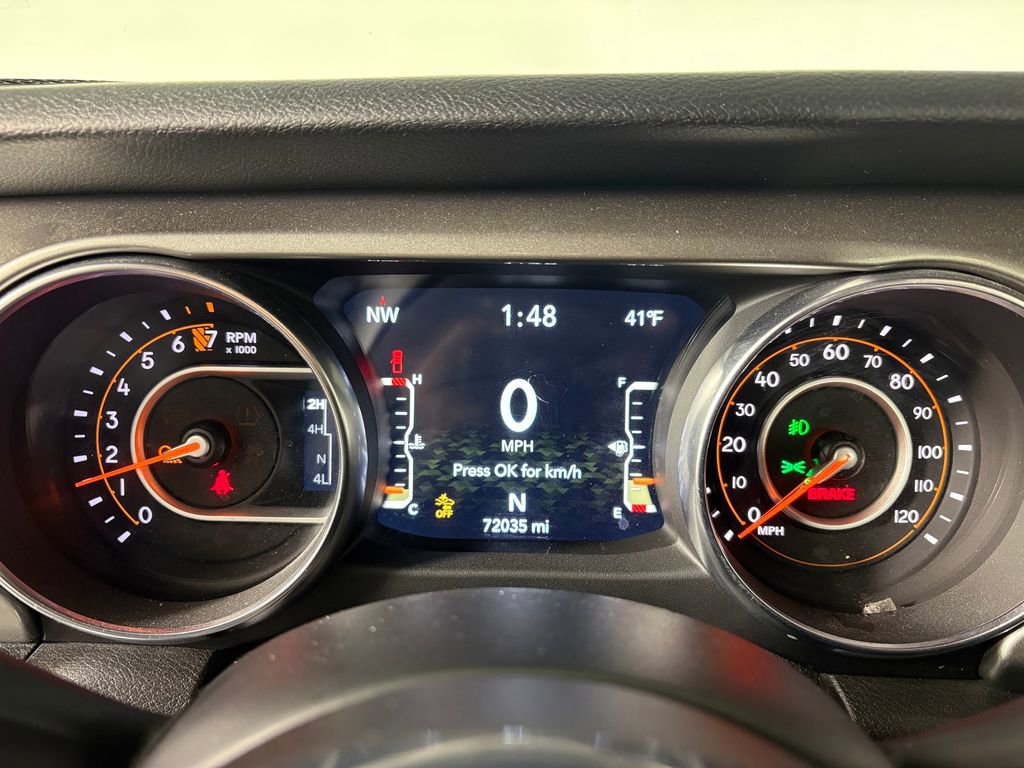 Used 2020 Jeep Gladiator Overland AWD/4WD image 14