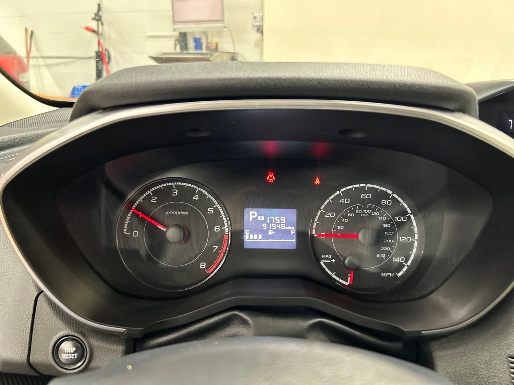 Used 2019 Subaru Crosstrek 2.0i Premium w/ Moonroof Package AWD/4WD image 17