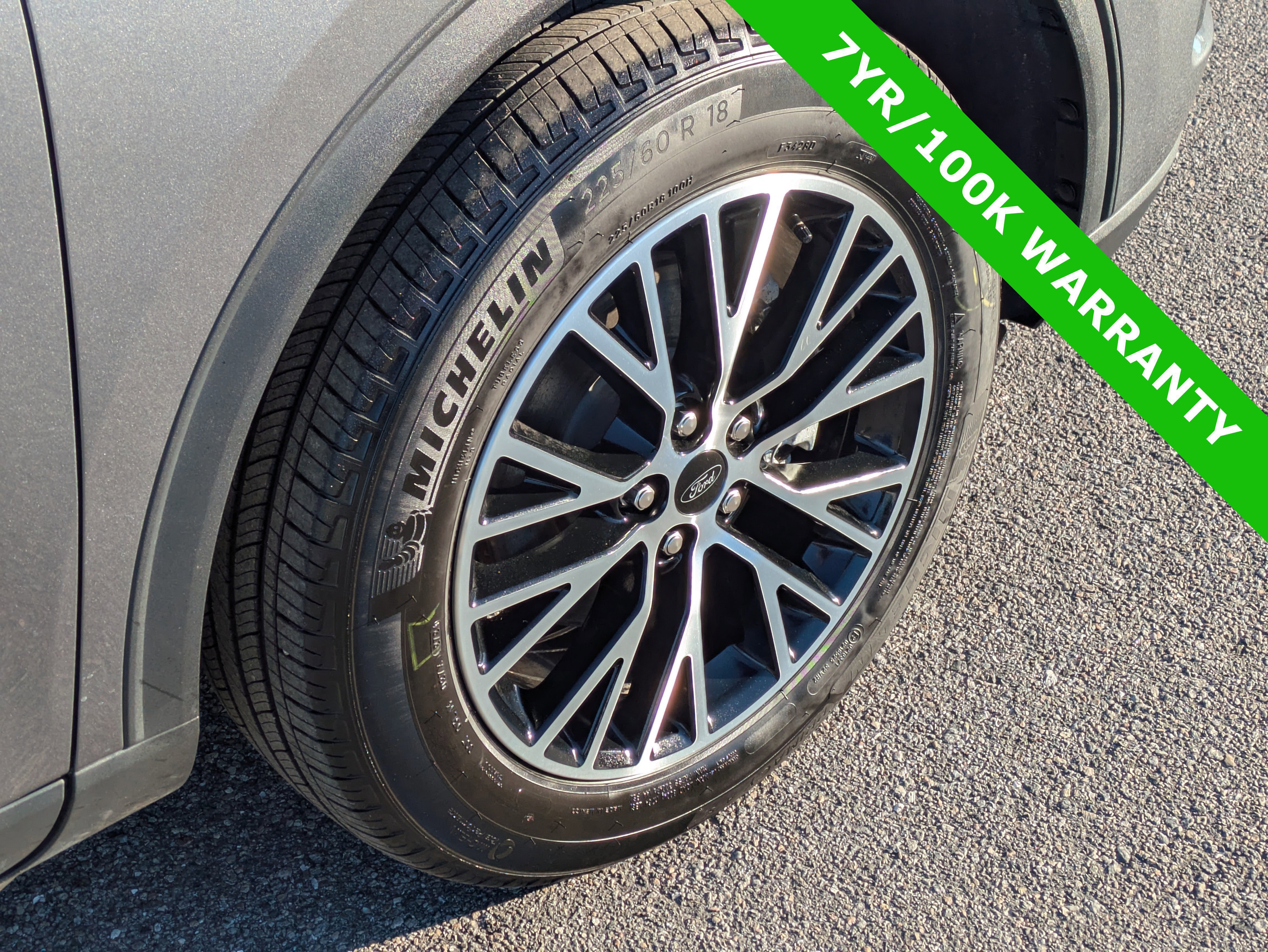 Certified 2025 Ford Escape SE image 13