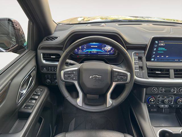 Used 2024 Chevrolet Suburban Z71 w/ Luxury Package AWD/4WD image 12