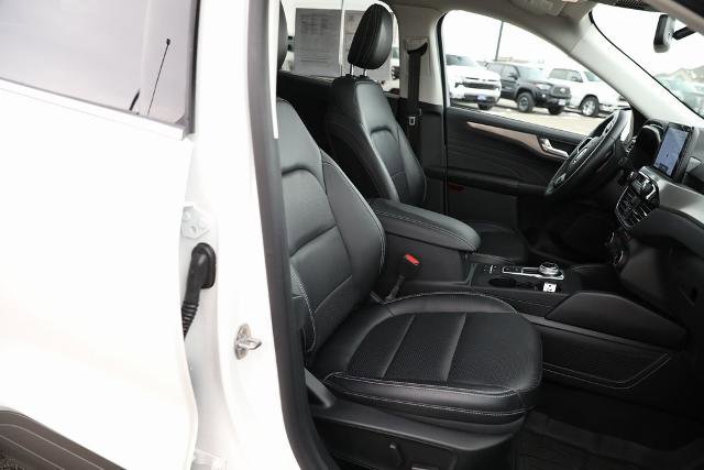 Certified 2021 Ford Escape Titanium w/ Class II Trailer Tow Package image 30