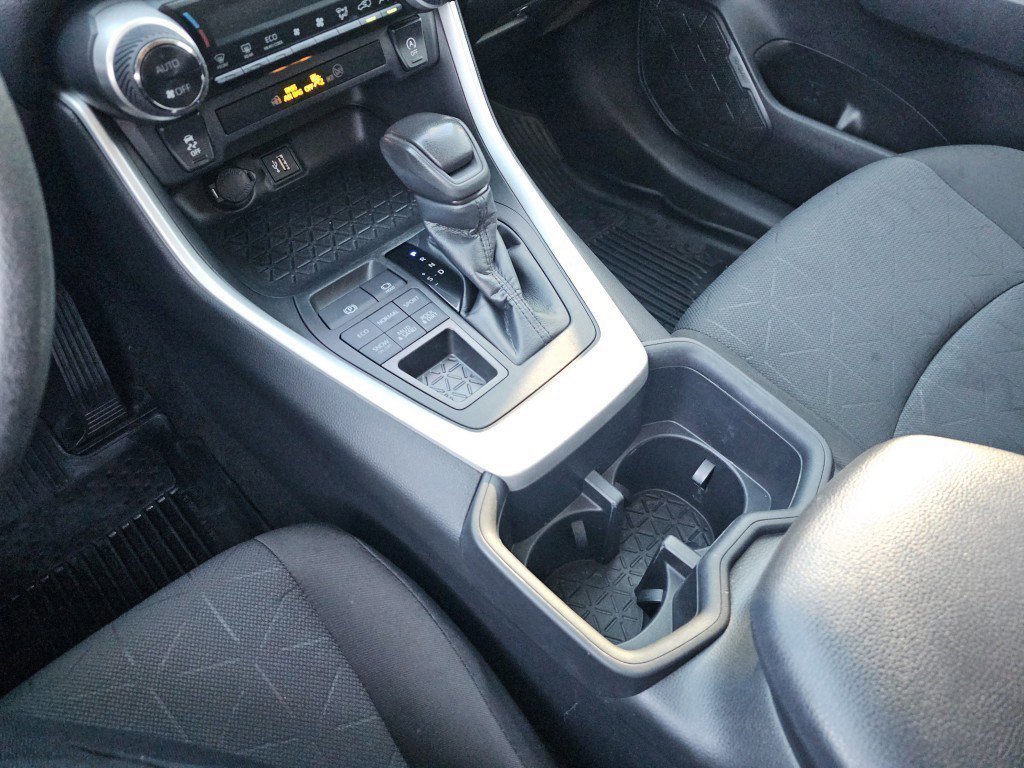 Used 2023 Toyota RAV4 XLE image 31