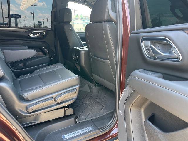 Used 2023 Chevrolet Tahoe Z71 w/ Luxury Package AWD/4WD image 18