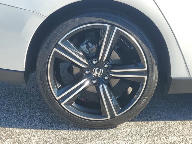 Used 2025 Honda Accord Sport image 6