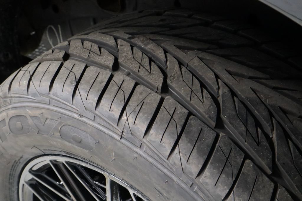 Used 2023 Chevrolet Silverado 1500 RST image 18