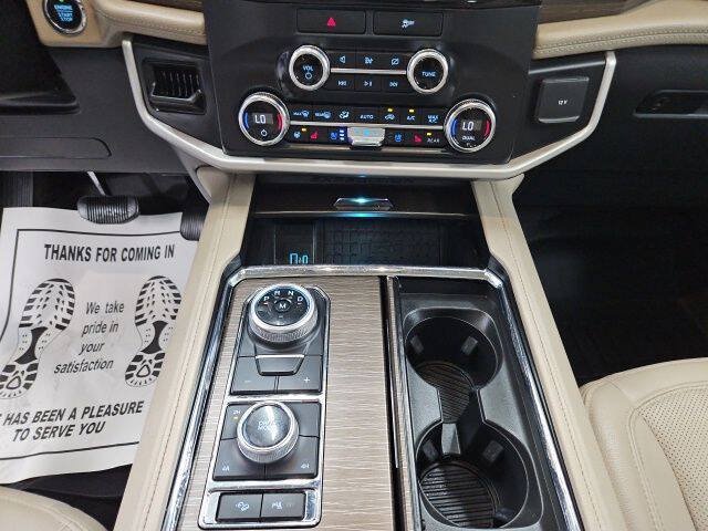 Certified 2022 Ford Expedition Max Limited AWD/4WD image 17