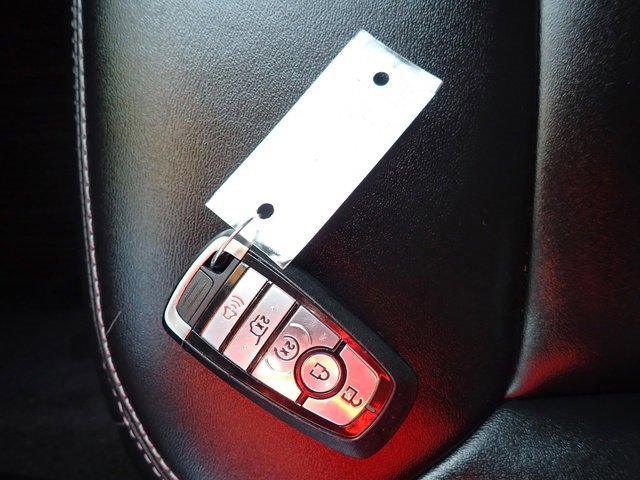 Certified 2022 Ford Explorer XLT w/ Equipment Group 202A image 30