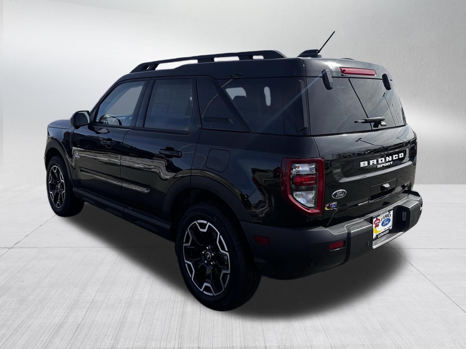 Certified 2025 Ford Bronco Sport Outer Banks w/ Outer Banks Tech Package+ image 3