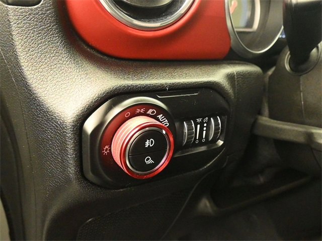 Used 2021 Jeep Gladiator Rubicon image 15