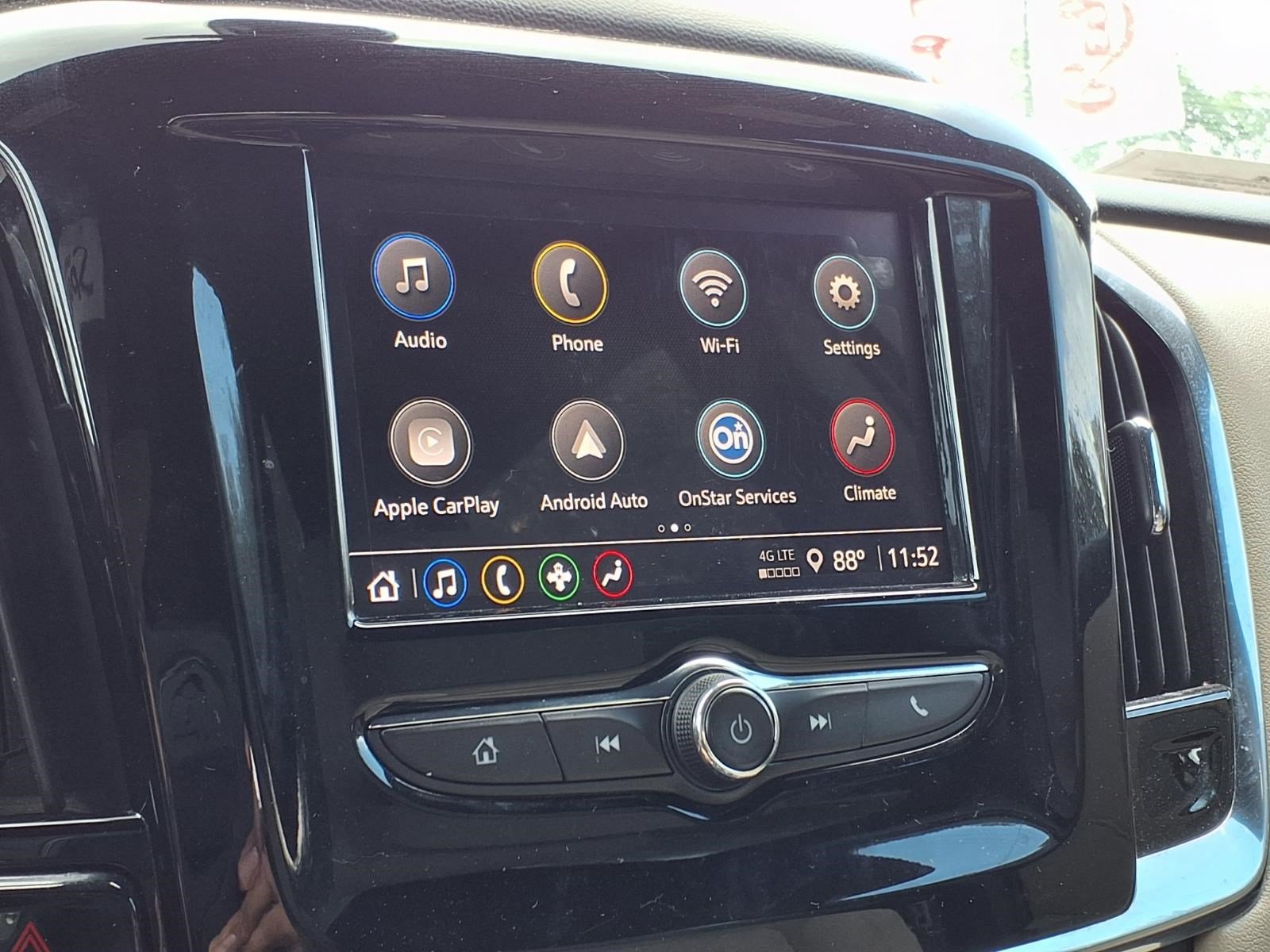 Used 2023 Chevrolet Traverse LS FWD image 18