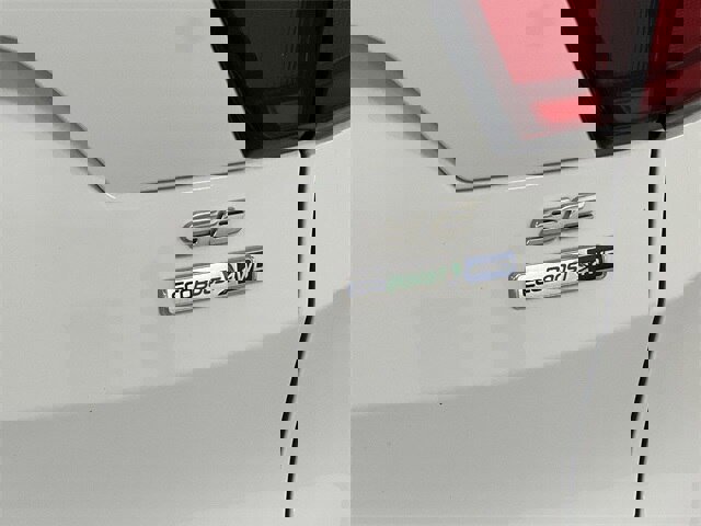 Certified 2019 Ford Escape SE image 6