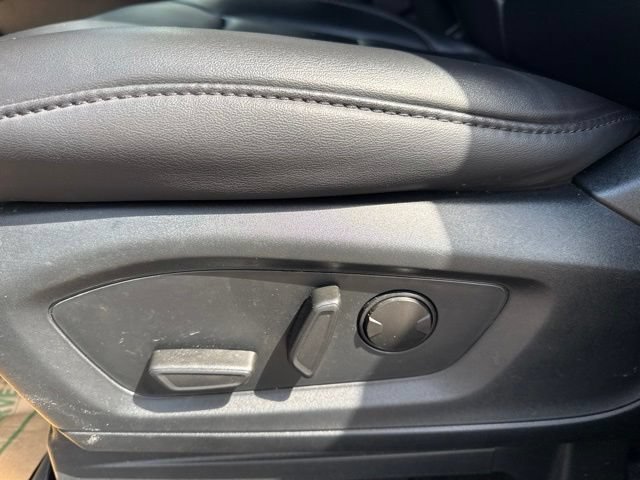Certified 2023 Ford Explorer XLT w/ Equipment Group 202A AWD/4WD image 18