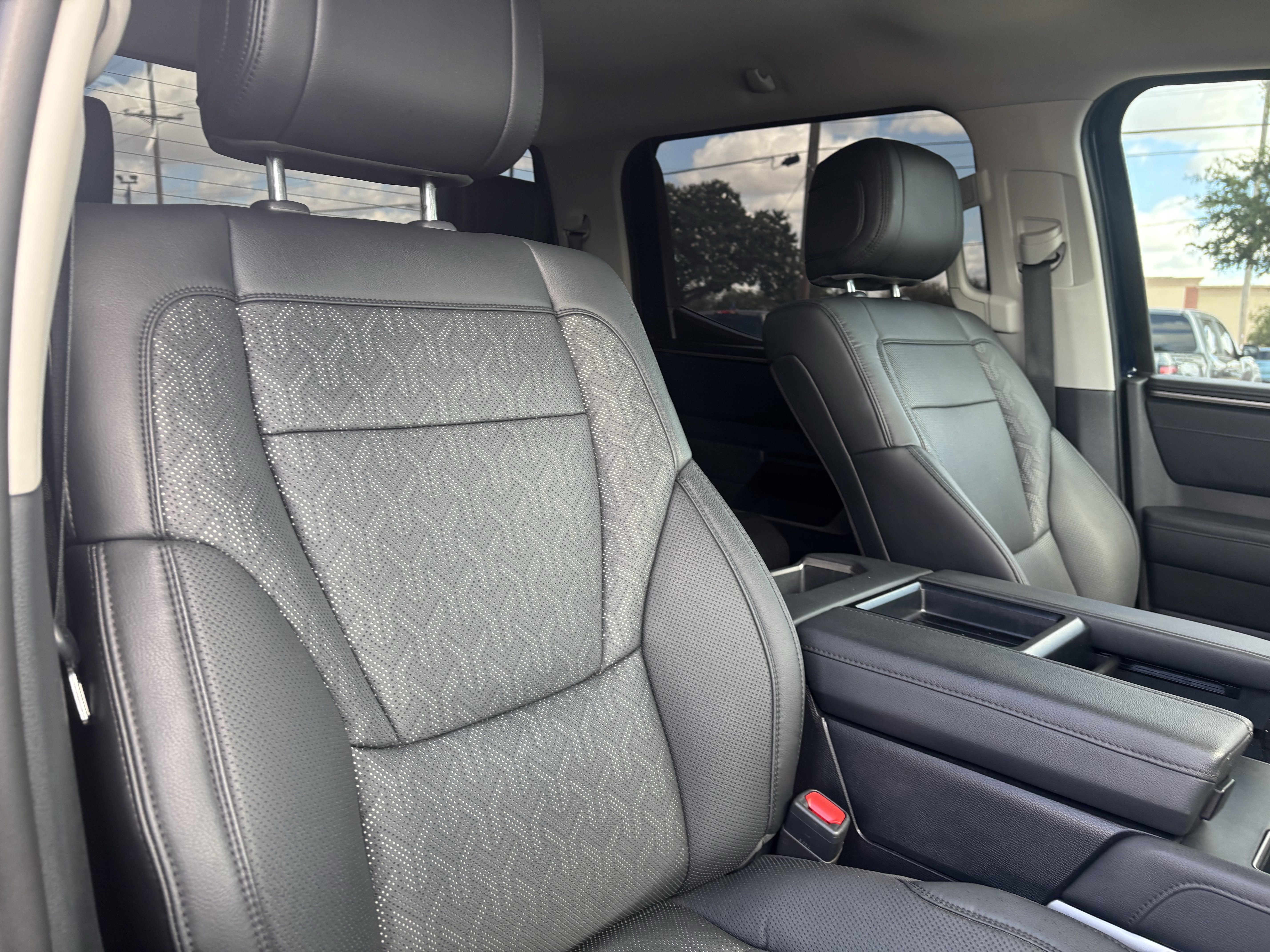 Used 2024 Toyota Tundra Limited image 25