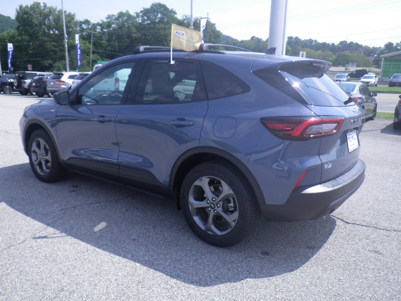 Certified 2025 Ford Escape ST-Line w/ Tech Pack #1 AWD/4WD image 4