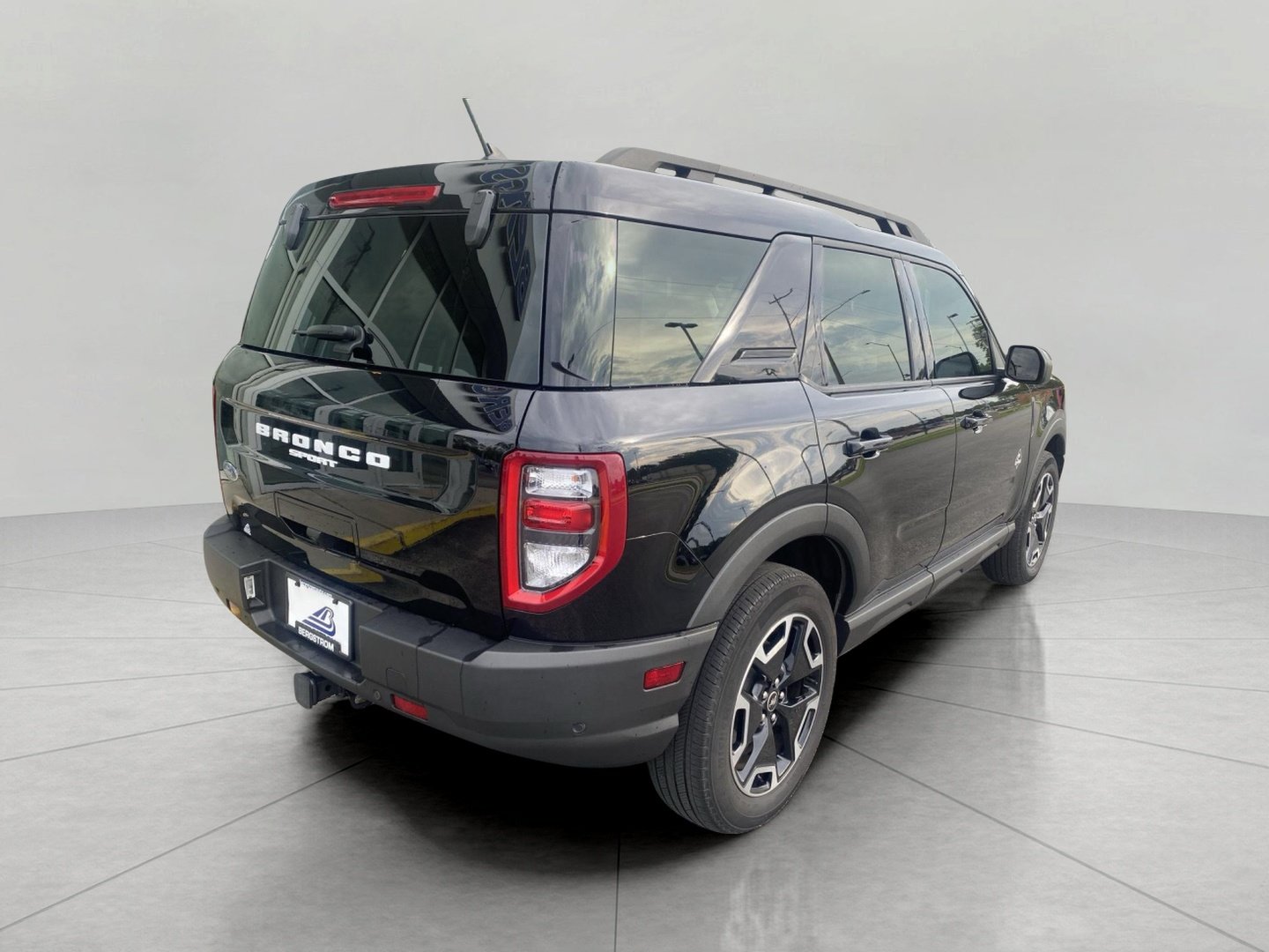 Certified 2023 Ford Bronco Sport Outer Banks w/ Tech Package AWD/4WD image 10