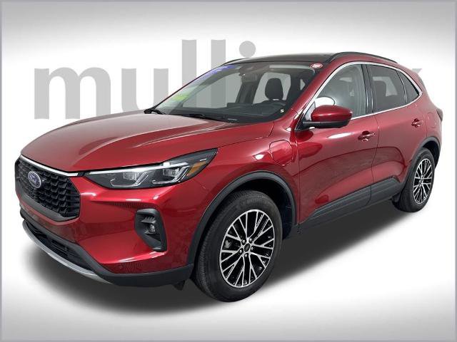 Certified 2025 Ford Escape SE w/ PHEV Premium Package image 15
