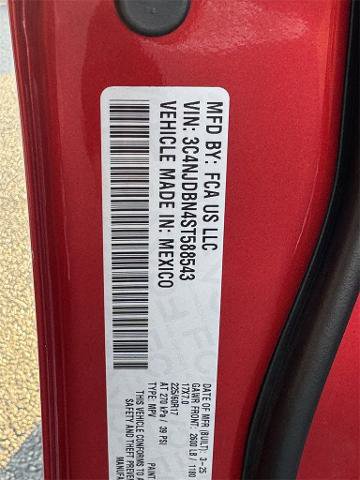 Used 2025 Jeep Compass Latitude image 11