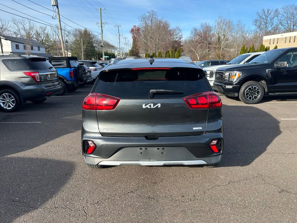 Used 2022 Kia Niro LXS image 7