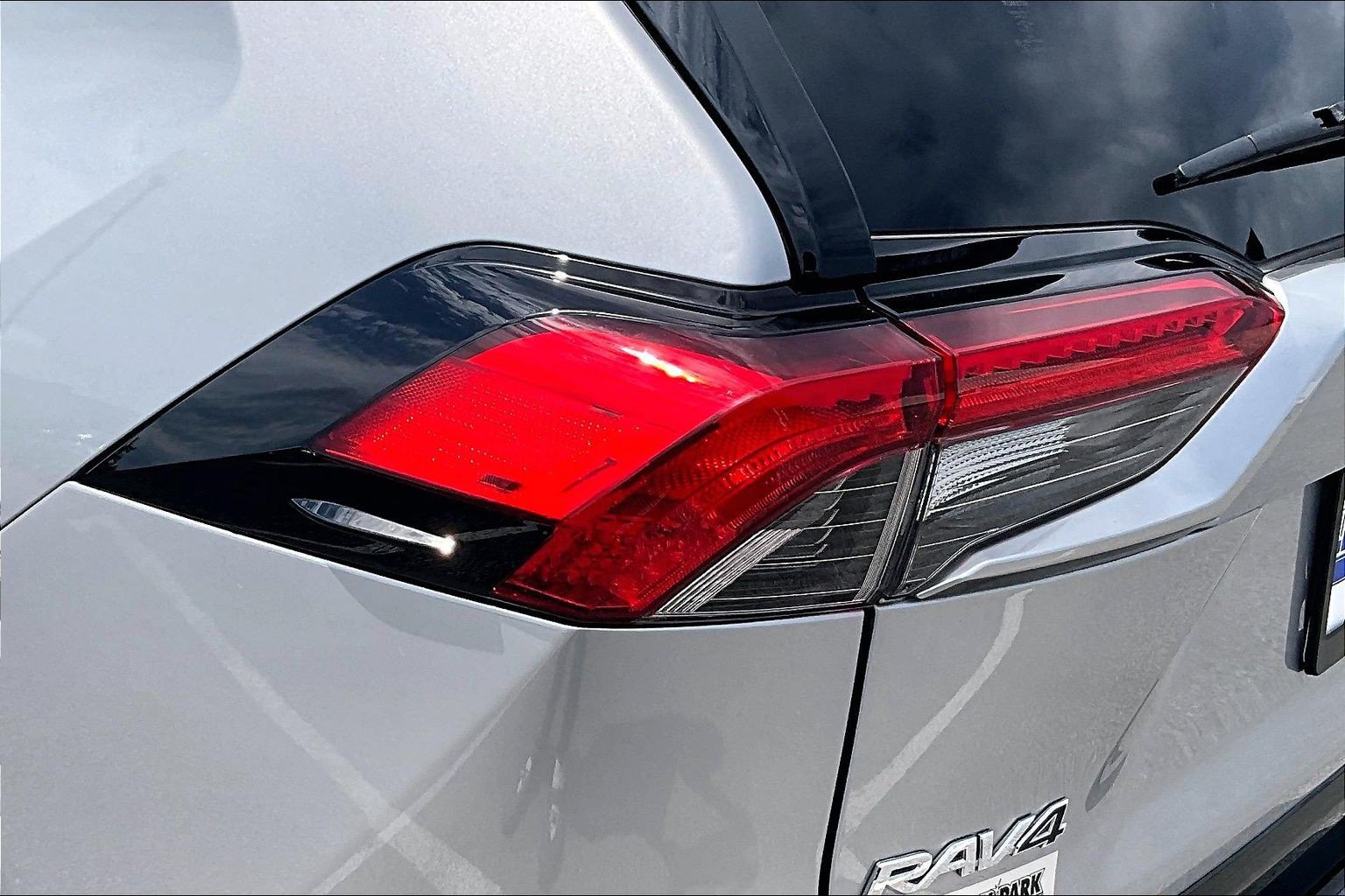 Used 2023 Toyota RAV4 XSE AWD/4WD image 23