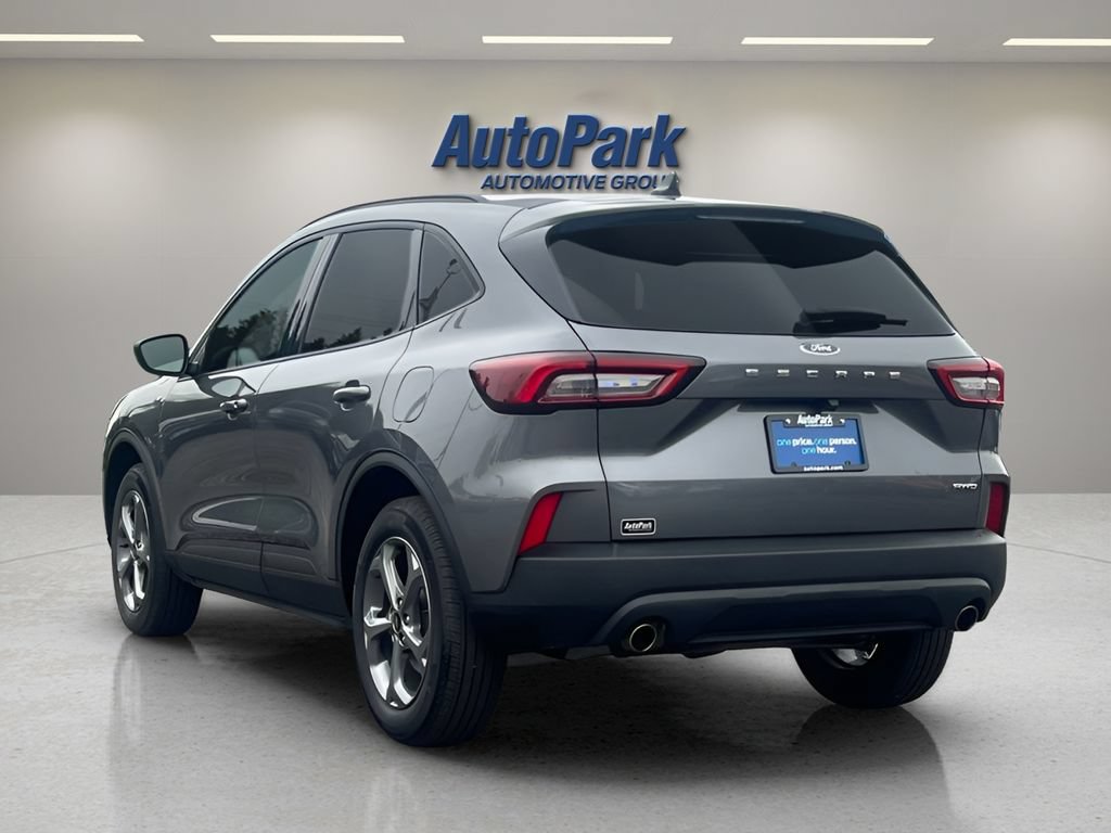 Certified 2026 Ford Escape ST-Line AWD/4WD image 5