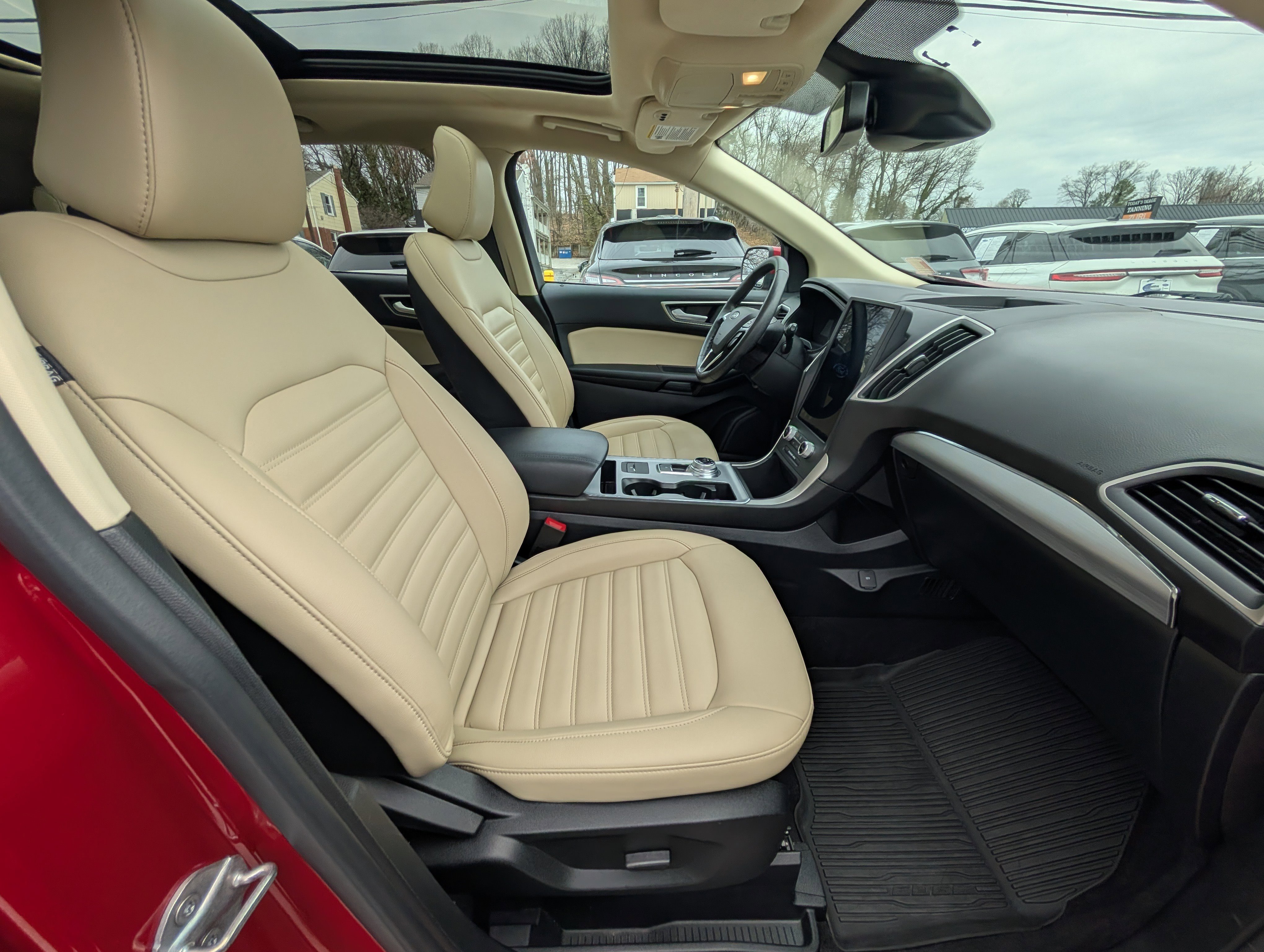 Certified 2022 Ford Edge SEL w/ Convenience Package image 12