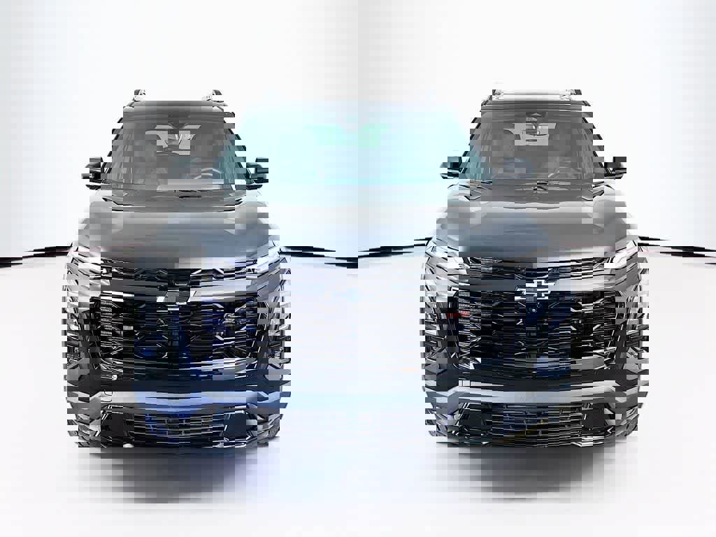 Used 2025 Chevrolet Equinox RS w/ Safety and Technology Package image 8