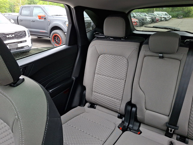 Certified 2022 Ford Escape SE w/ SE Sport Appearance Package AWD/4WD image 17