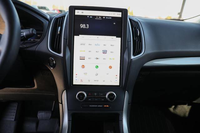 Certified 2023 Ford Edge SEL w/ Convenience Package image 38