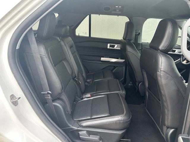 Certified 2021 Ford Explorer Limited w/ Equipment Group 301A RWD image 8