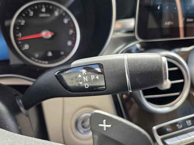 Used 2022 Mercedes-Benz GLC 300 image 32