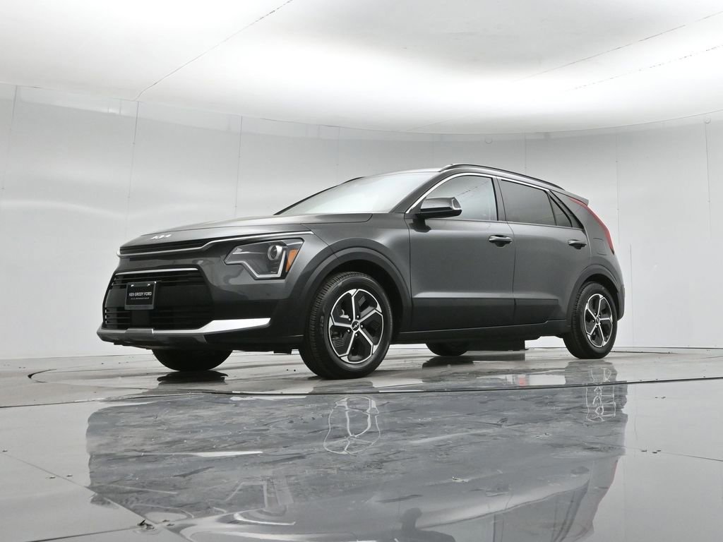 Used 2023 Kia Niro EX image 26