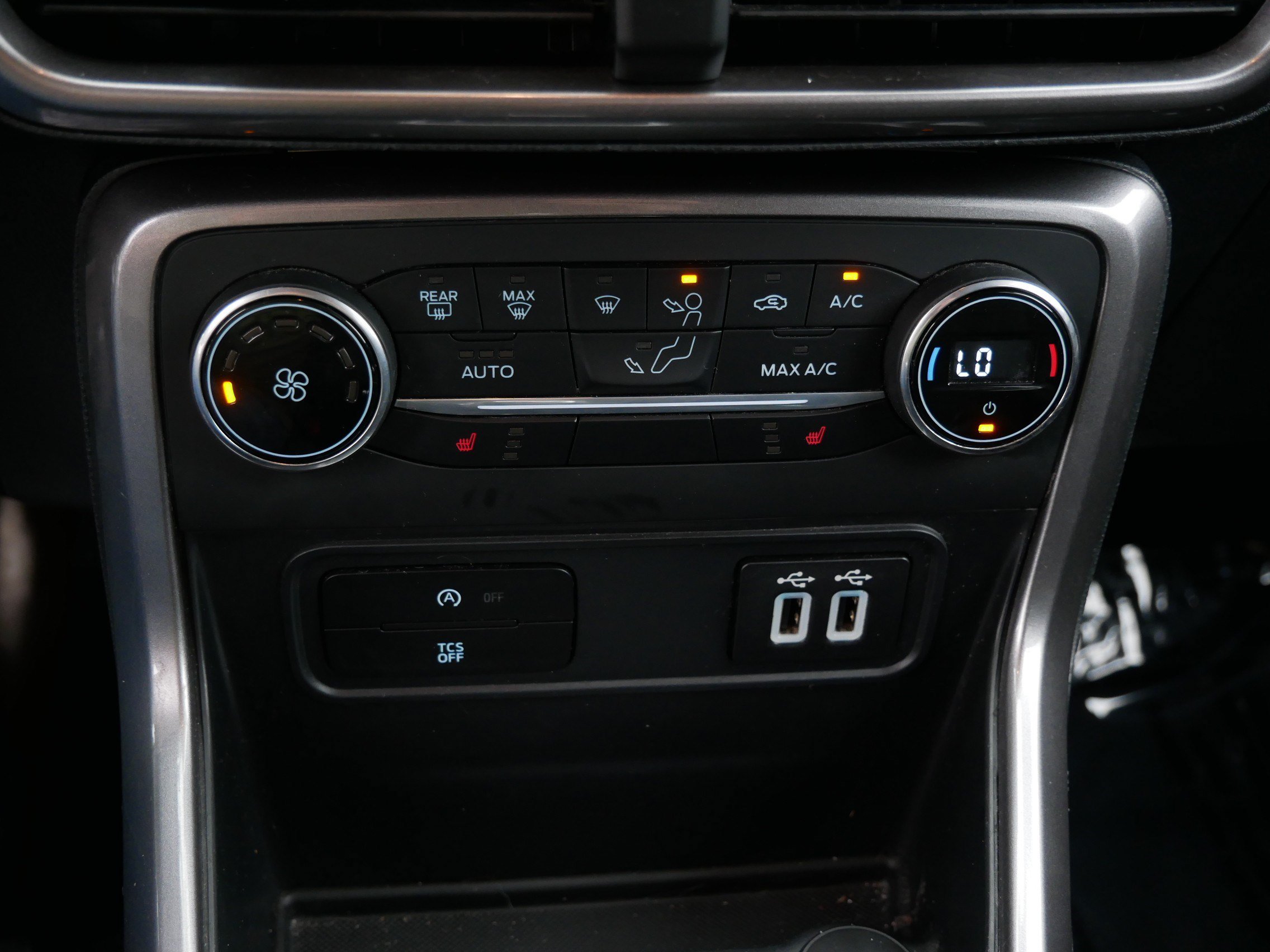 Certified 2019 Ford EcoSport SE w/ SE Convenience Package FWD image 23