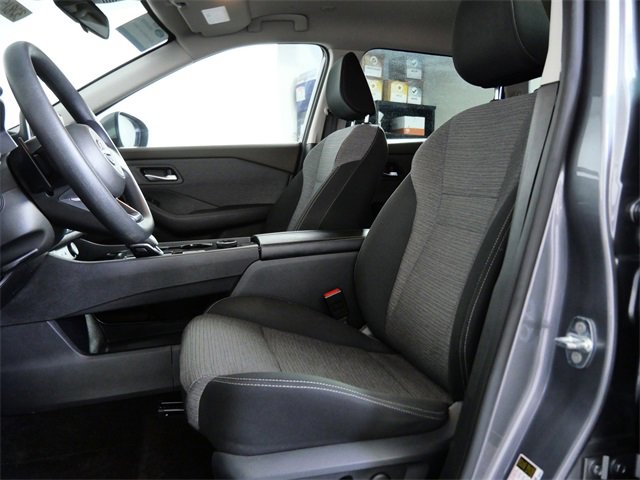 Used 2023 Nissan Rogue SV image 17