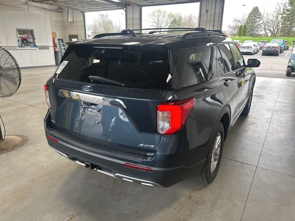 Certified 2022 Ford Explorer XLT w/ Equipment Group 202A image 6