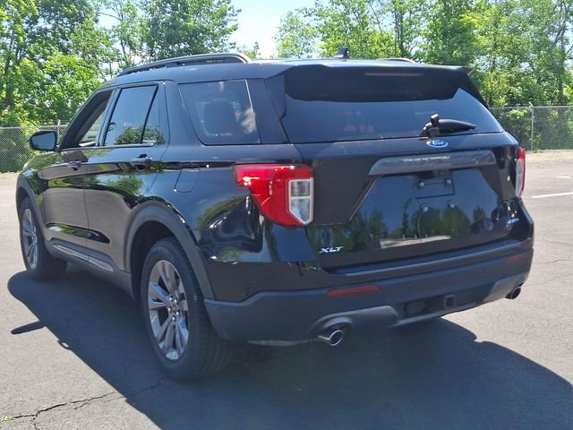 Certified 2022 Ford Explorer XLT w/ Equipment Group 202A AWD/4WD image 10