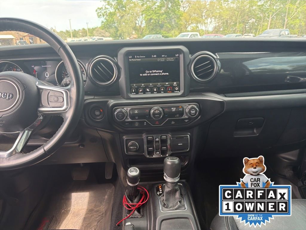Used 2022 Jeep Wrangler Unlimited Sahara AWD/4WD image 13