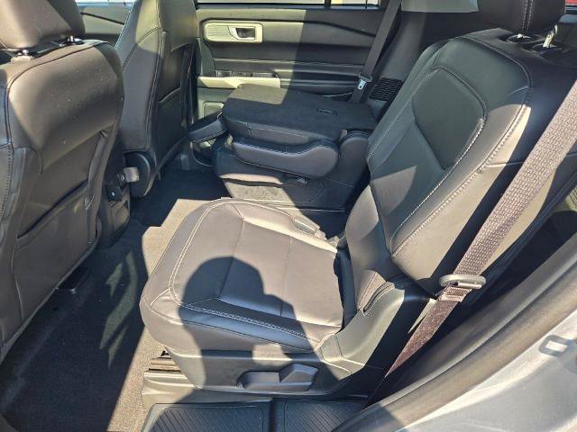 Certified 2023 Ford Explorer XLT w/ Equipment Group 202A AWD/4WD image 18
