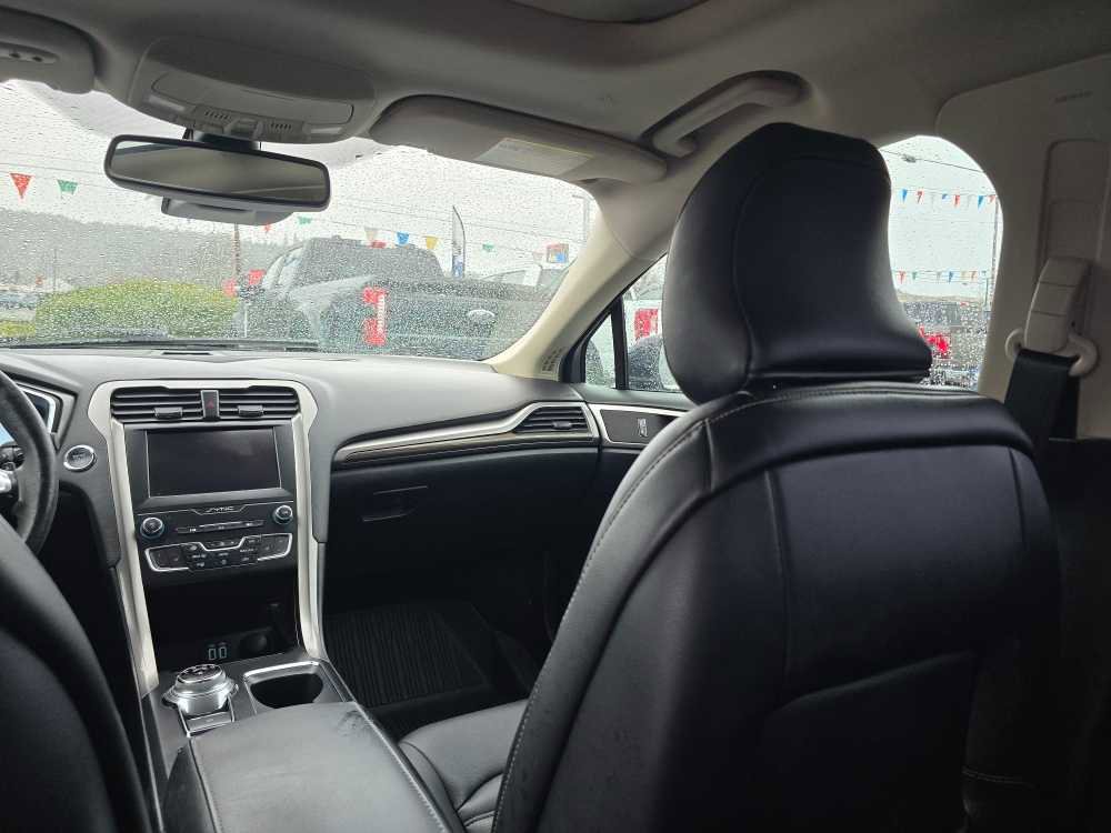 Certified 2019 Ford Fusion SEL image 15