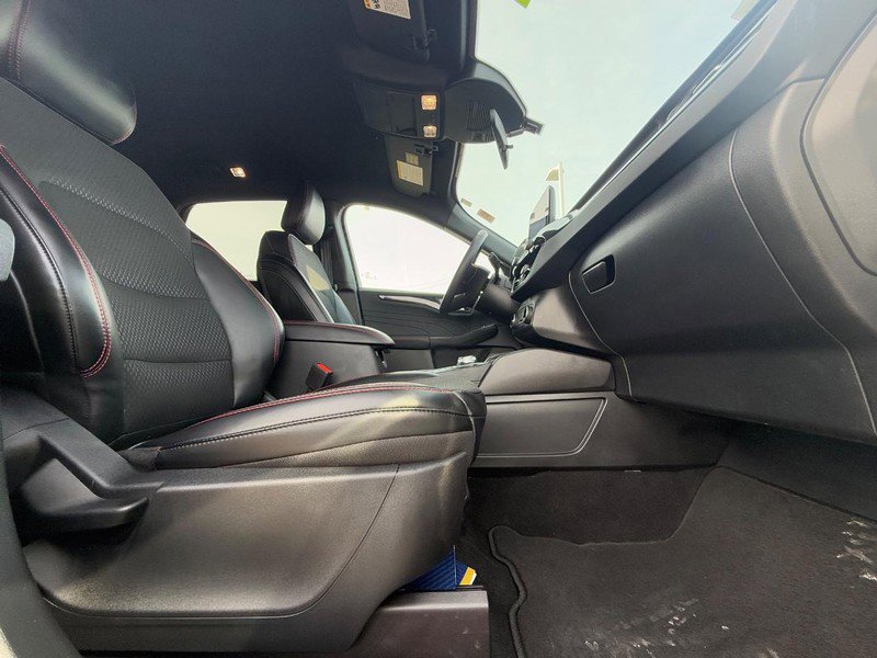 Certified 2025 Ford Escape ST-Line w/ Equipment Group 301A image 14