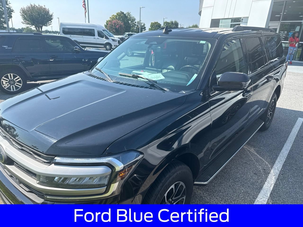 Certified 2022 Ford Expedition Max XLT AWD/4WD image 1
