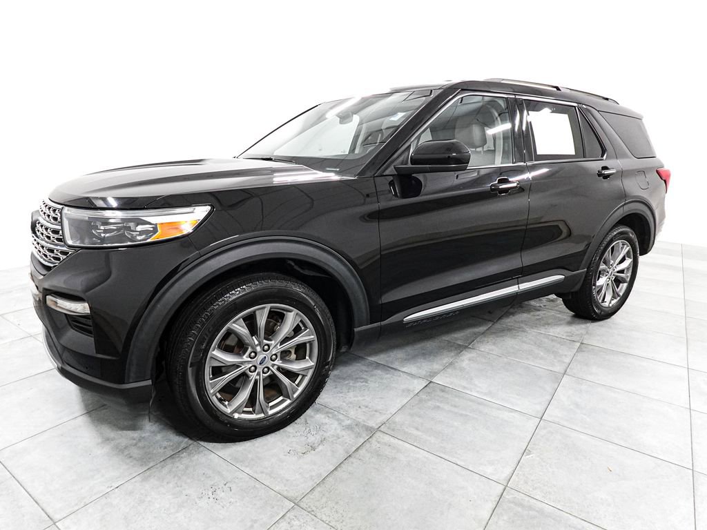 Certified 2023 Ford Explorer Limited AWD/4WD image 3